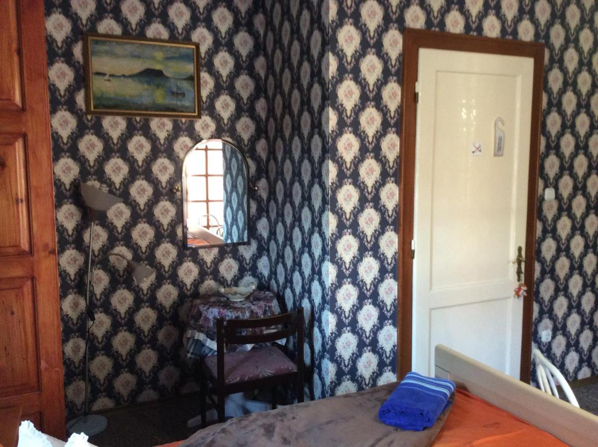 Ilona Kis Kastely Panzio Hotel Keszthely Luaran gambar