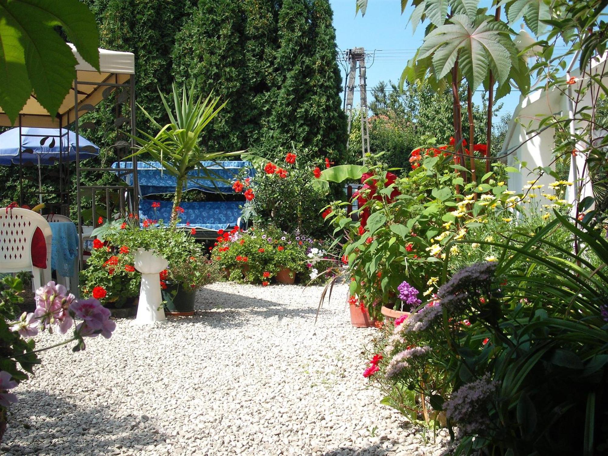 Ilona Kis Kastely Panzio Hotel Keszthely Luaran gambar