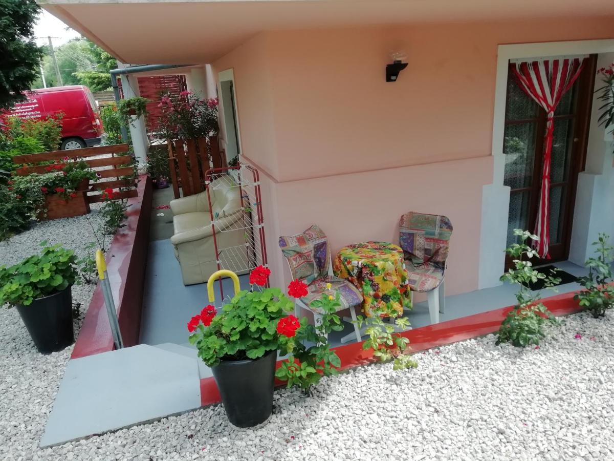 Ilona Kis Kastely Panzio Hotel Keszthely Luaran gambar