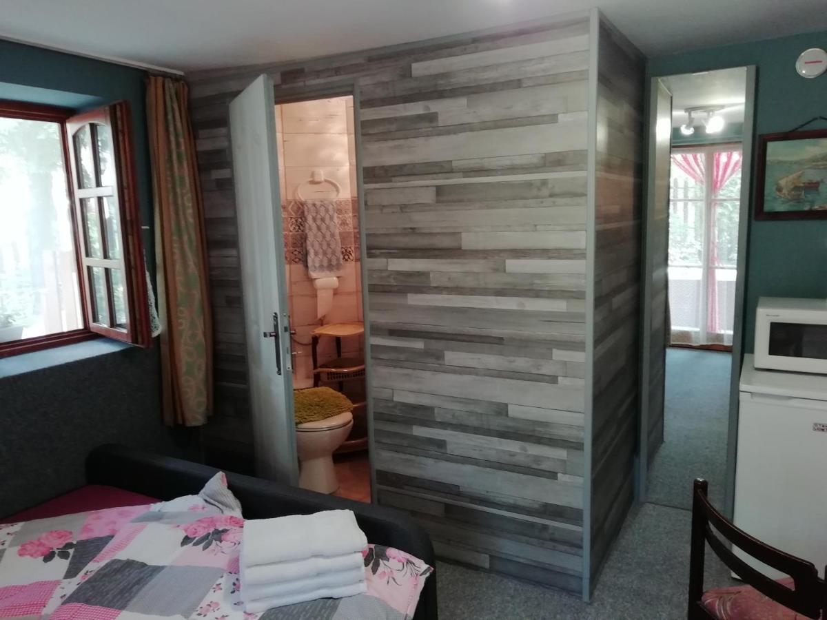 Ilona Kis Kastely Panzio Hotel Keszthely Luaran gambar