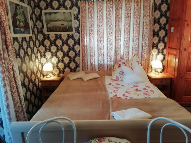 Ilona Kis Kastely Panzio Hotel Keszthely Luaran gambar