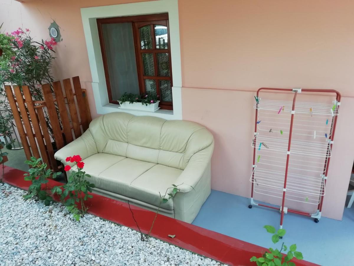 Ilona Kis Kastely Panzio Hotel Keszthely Luaran gambar